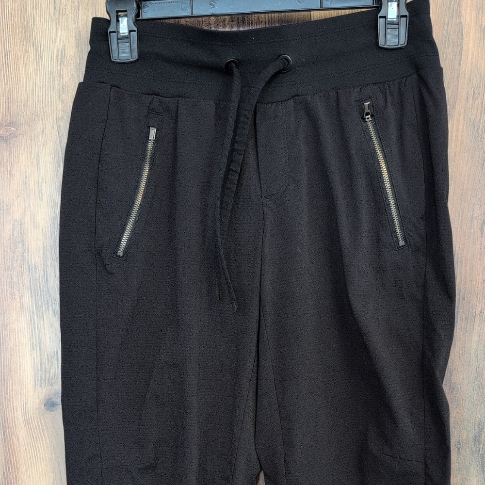 Athleta Women's Black Pocket Zip Joggers  2                          Q105
